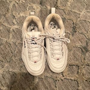 Women FILA Disruptor Sneaker